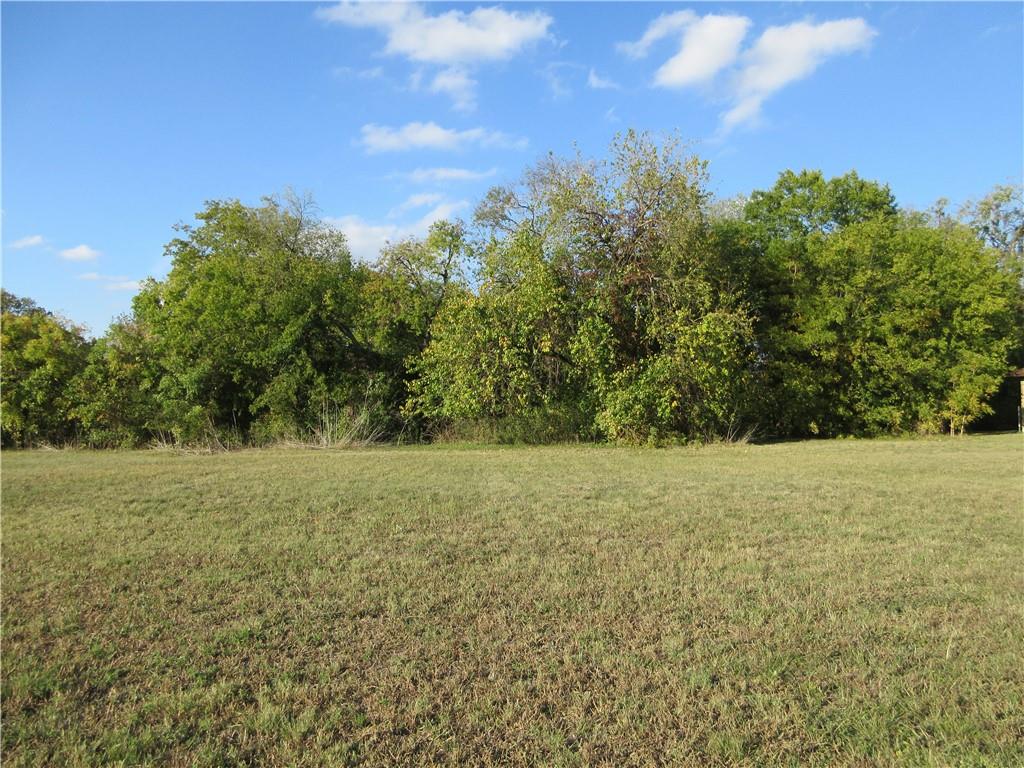 111 Country Club Drive Property Photo 1