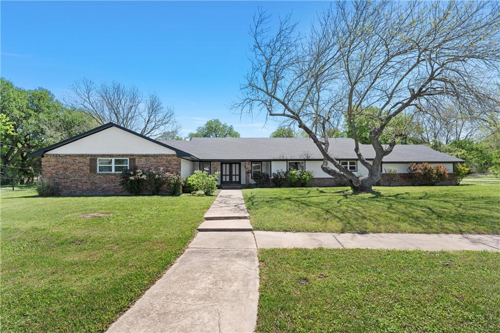 1049 W Moonlight Drive Property Photo