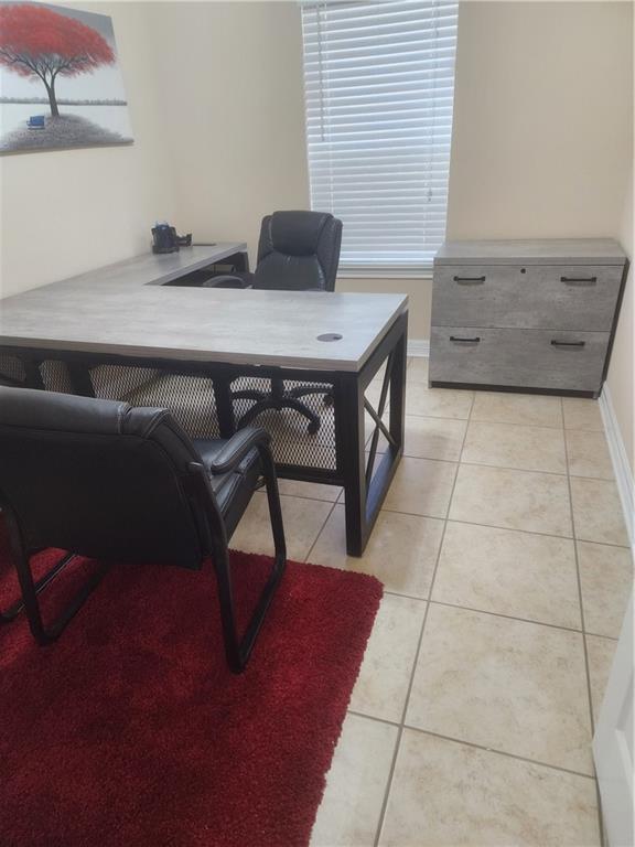 408 Sapphire Boulevard Property Photo 9