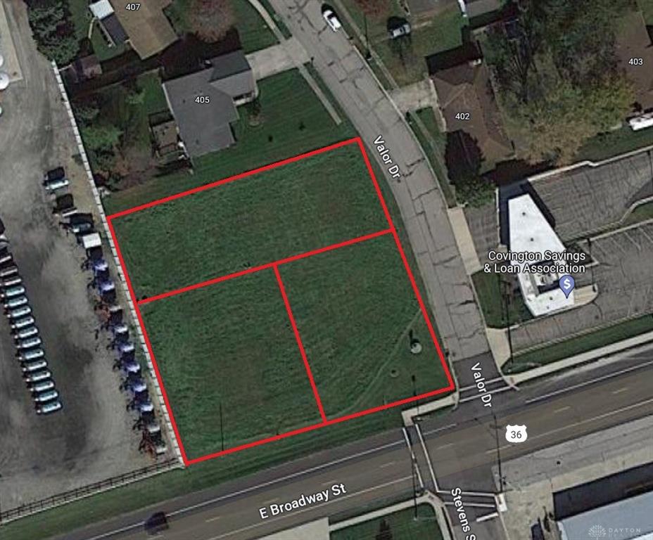 698 E Broadway Property Photo 3
