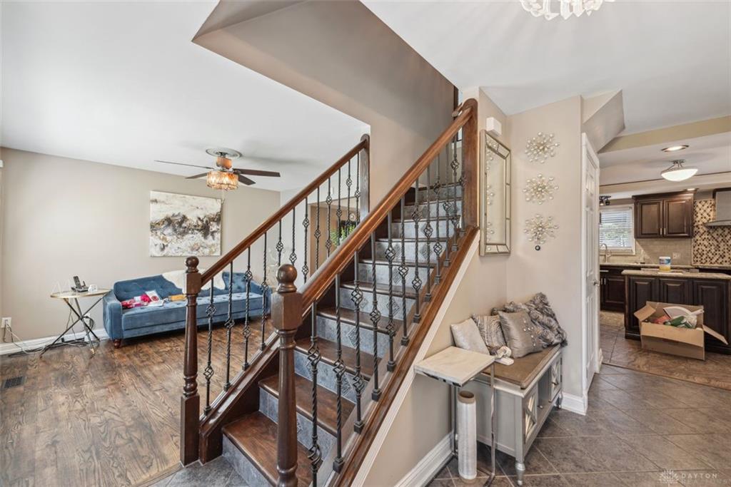 3657 Canyon Drive Property Photo 3