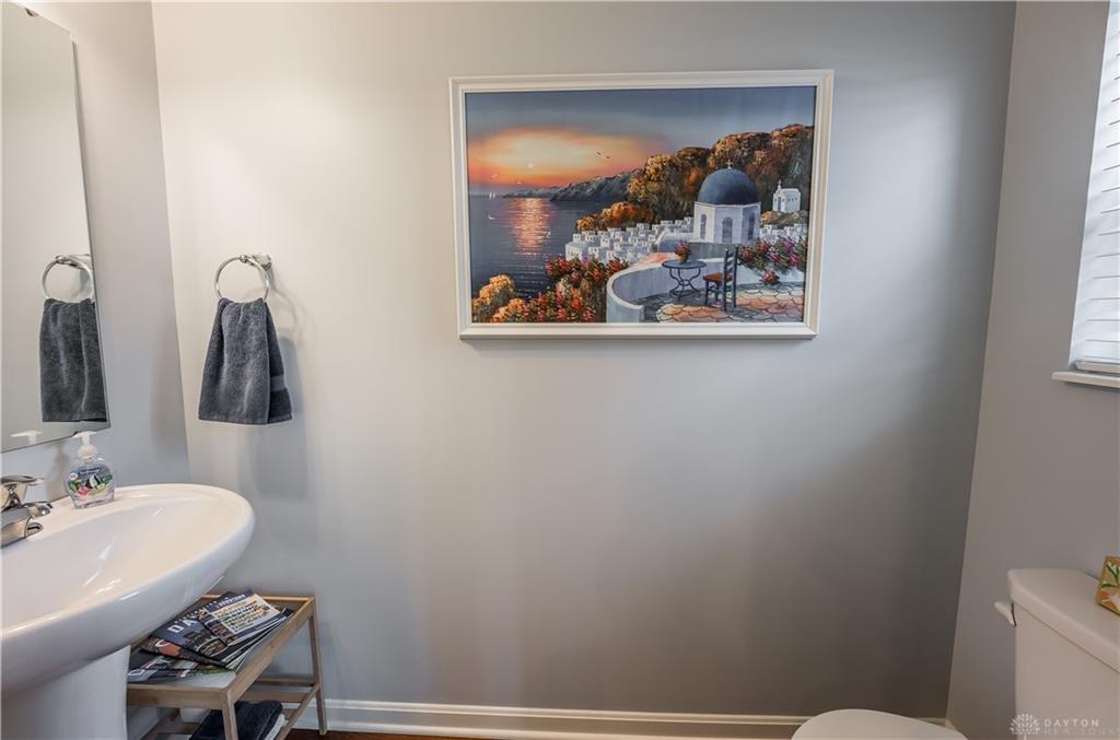 133 City Lights Drive Property Photo 18