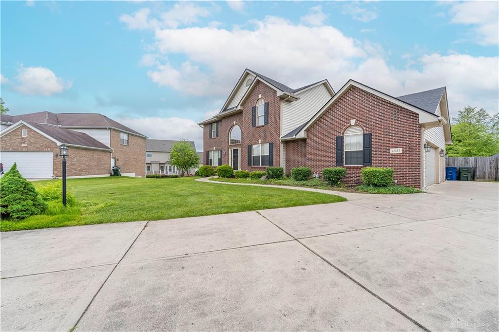 4553 Larch Tree Court Property Photo 4