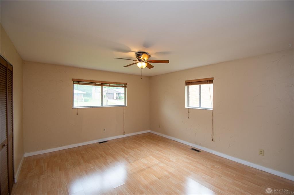 211 Lawndale Ave Property Photo 13