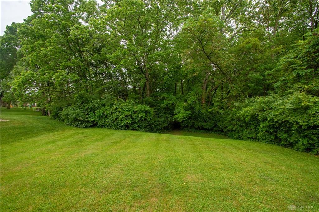 211 Lawndale Ave Property Photo 29