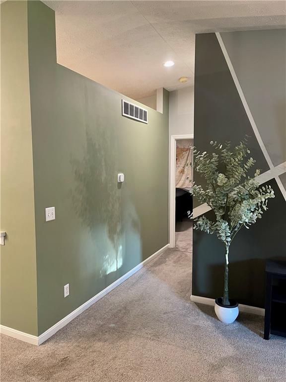 608 Fox Chase Way Property Photo 3