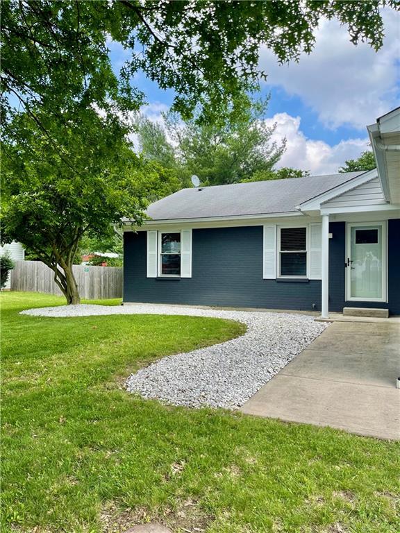608 Fox Chase Way Property Photo 6