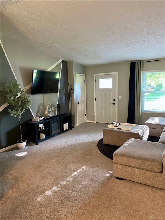 608 Fox Chase Way Property Photo 7