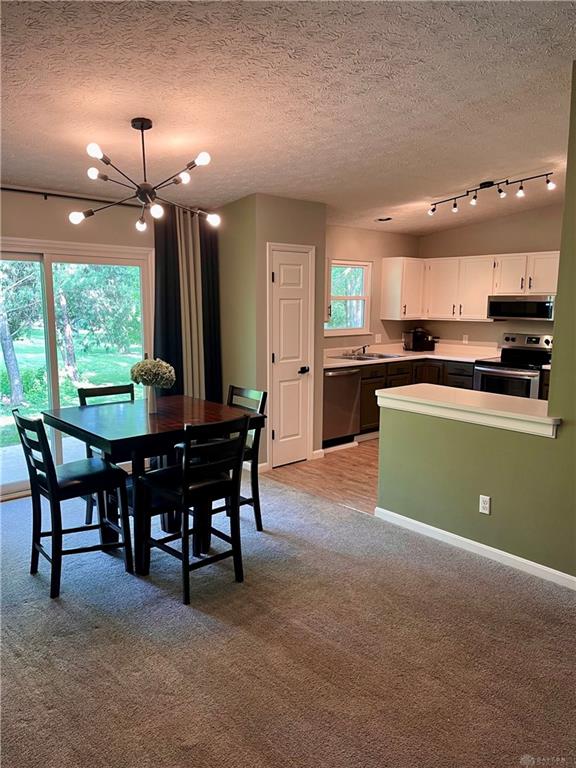 608 Fox Chase Way Property Photo 10