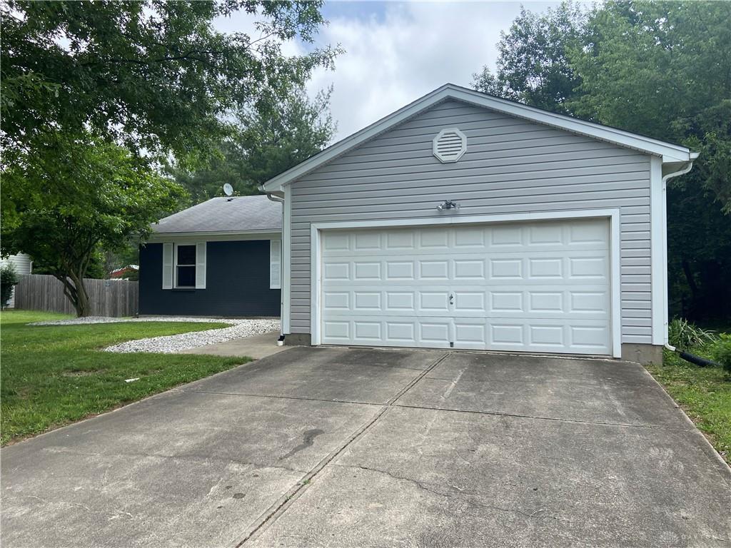 608 Fox Chase Way Property Photo 32