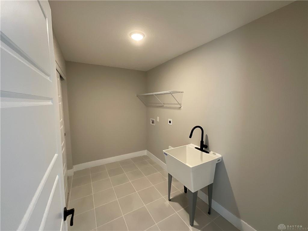 1320 Ellington Court Property Photo 28