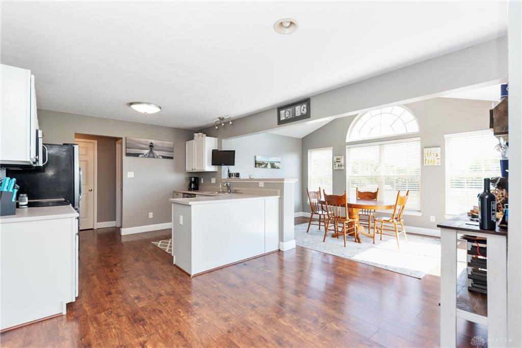 30 Village Court Property Photo 6