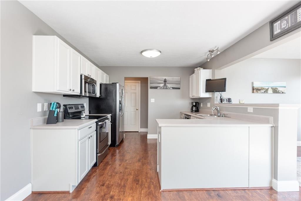 30 Village Court Property Photo 7