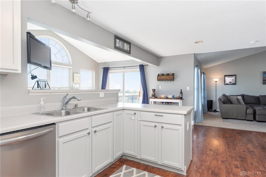 30 Village Court Property Photo 9