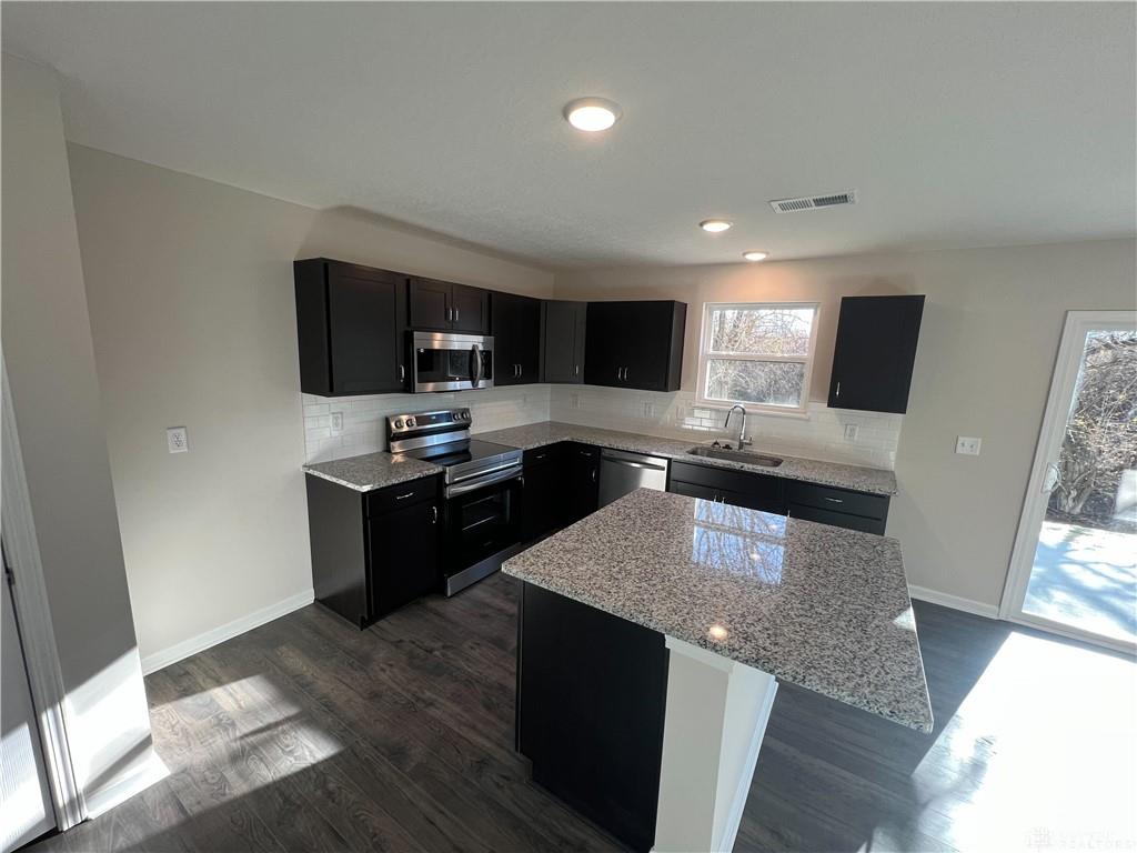 1511 Knightbridge Court Property Photo 3