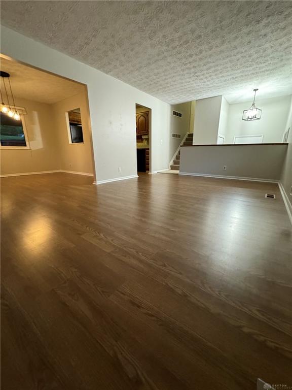 6047 Morningside Drive Property Photo 4