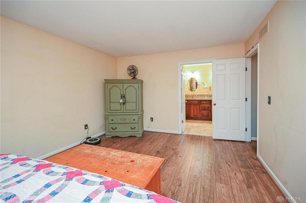 5992 Woodview Lane Property Photo 17
