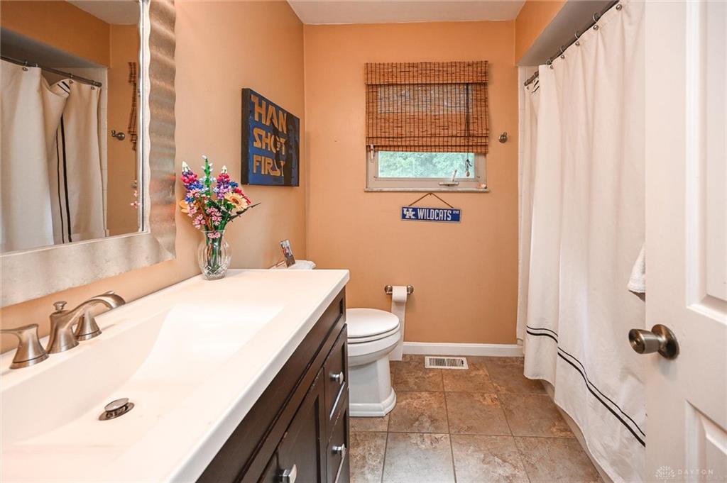 5992 Woodview Lane Property Photo 24