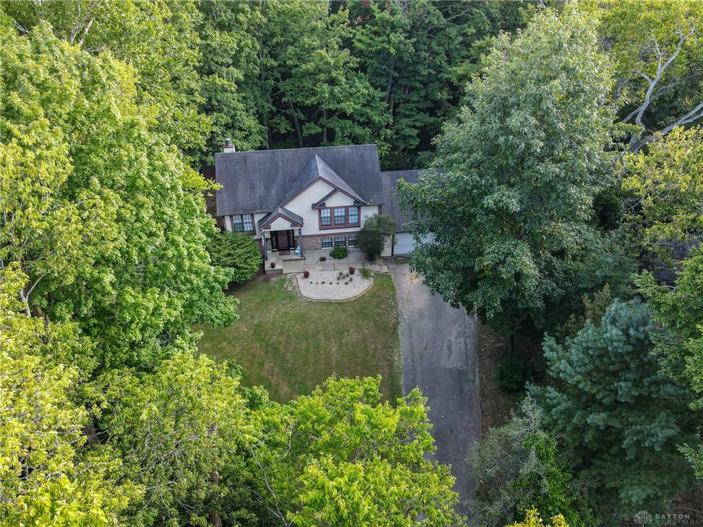 565 Williamsburg Court Property Photo 2