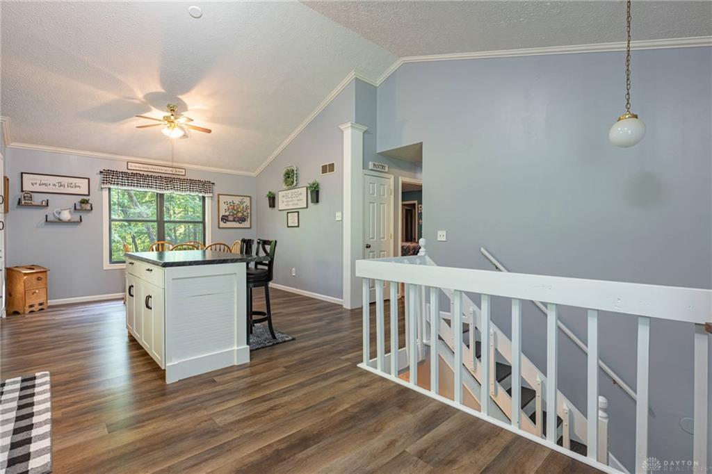 565 Williamsburg Court Property Photo 8