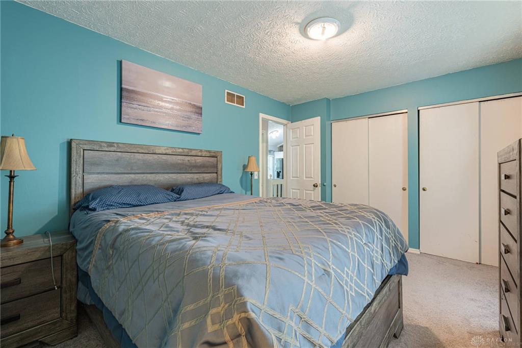 565 Williamsburg Court Property Photo 11