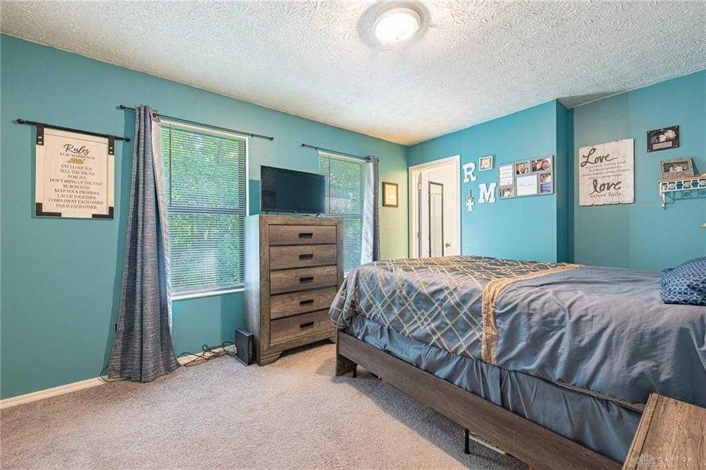 565 Williamsburg Court Property Photo 12