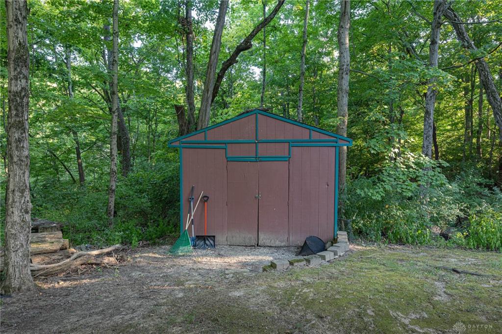 565 Williamsburg Court Property Photo 27