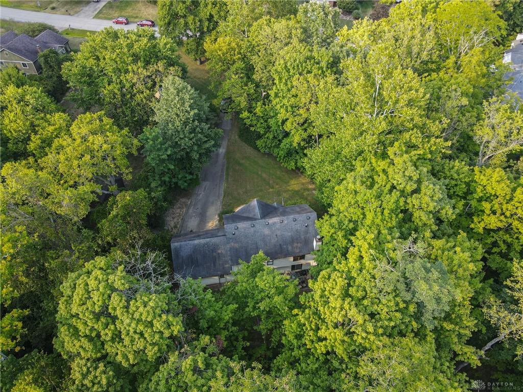 565 Williamsburg Court Property Photo 33