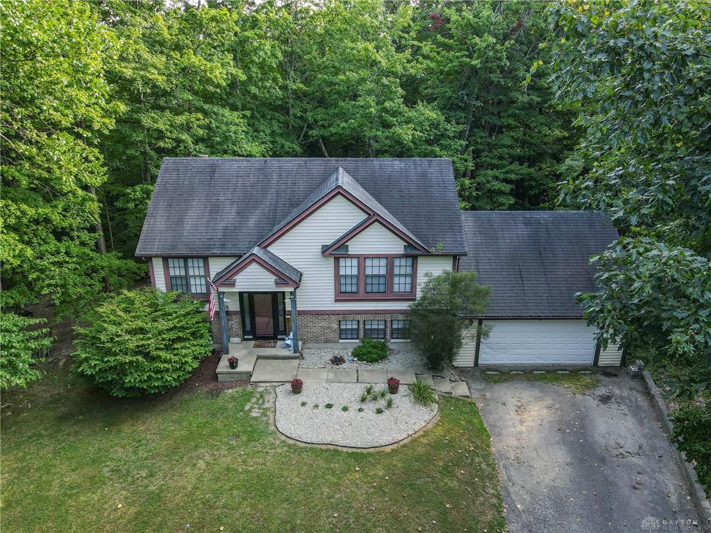 565 Williamsburg Court Property Photo 34