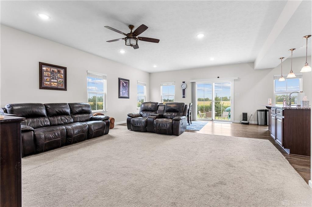 3266 Heatherstone Drive Property Photo 14