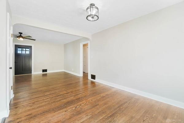 3085 Springfield-jamestown Road Property Photo 9