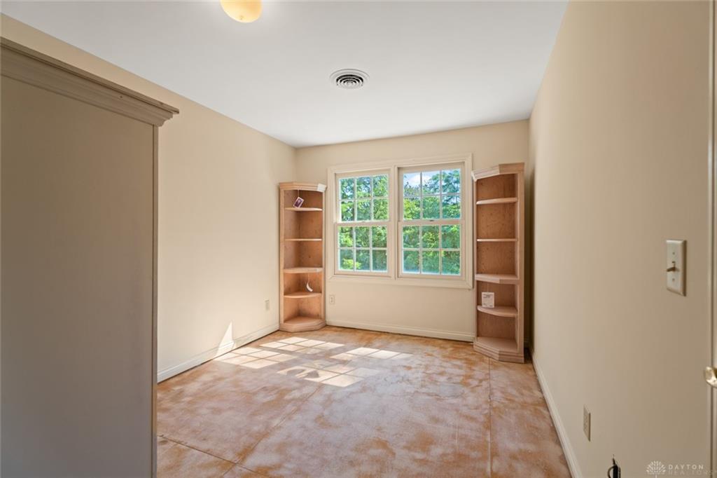 2420 Ridgeway Rd Property Photo 36