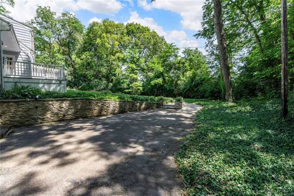 2420 Ridgeway Rd Property Photo 47
