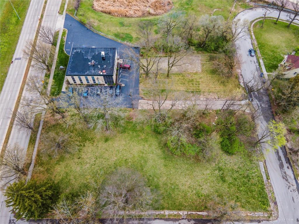 601 Riverside Property Photo 10