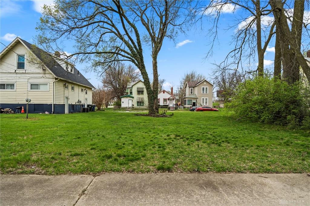 601 Riverside Property Photo 11