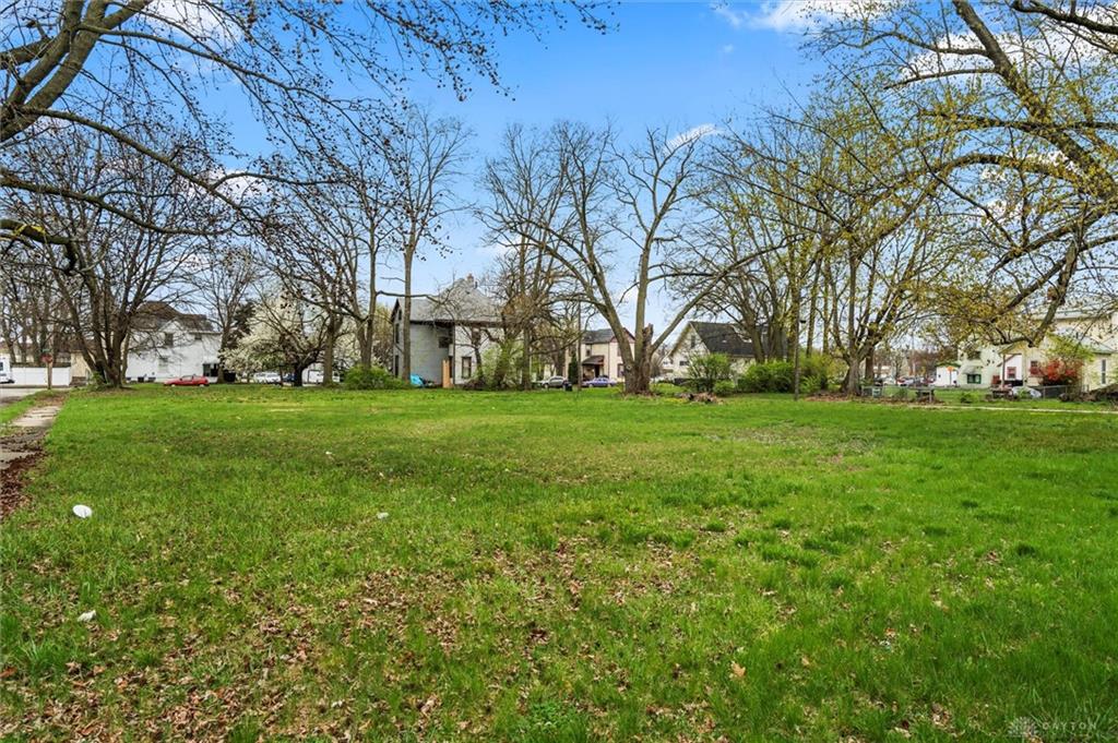 601 Riverside Property Photo 14