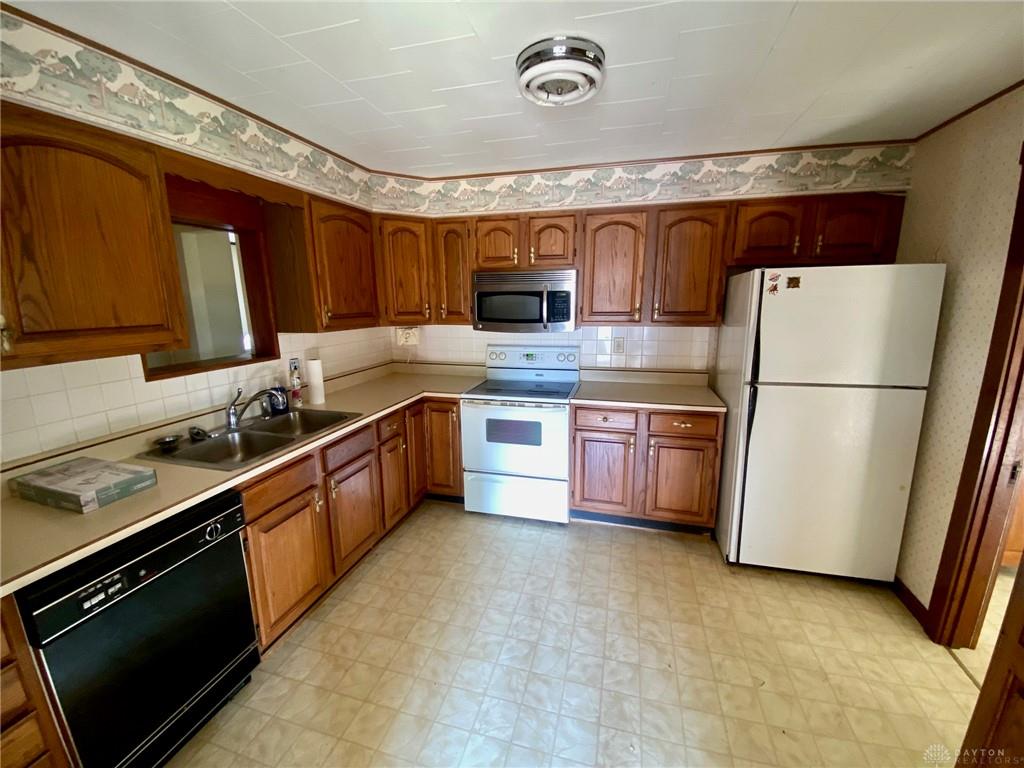 10242 Hickory Ridge Road Property Photo 4
