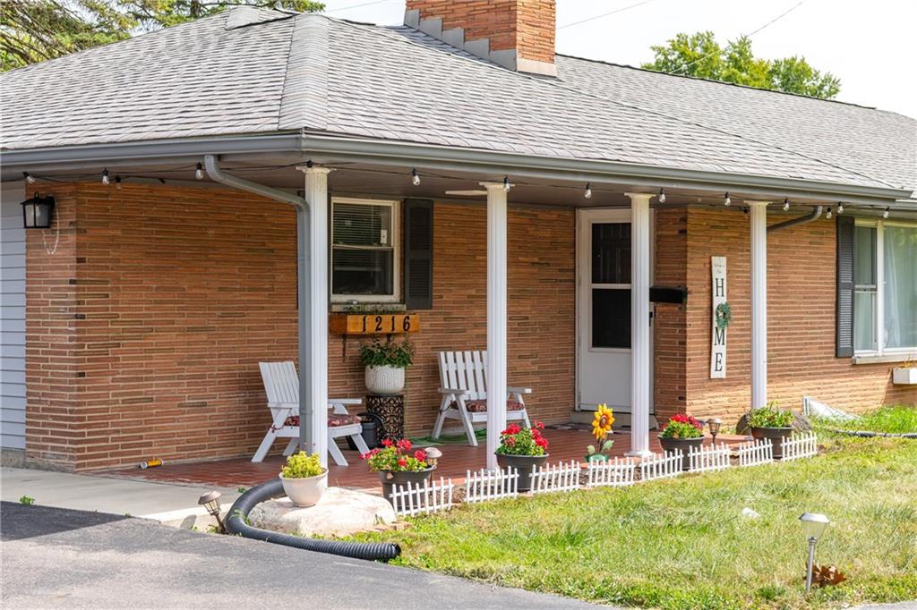 1216 S Alex Road Property Photo 3