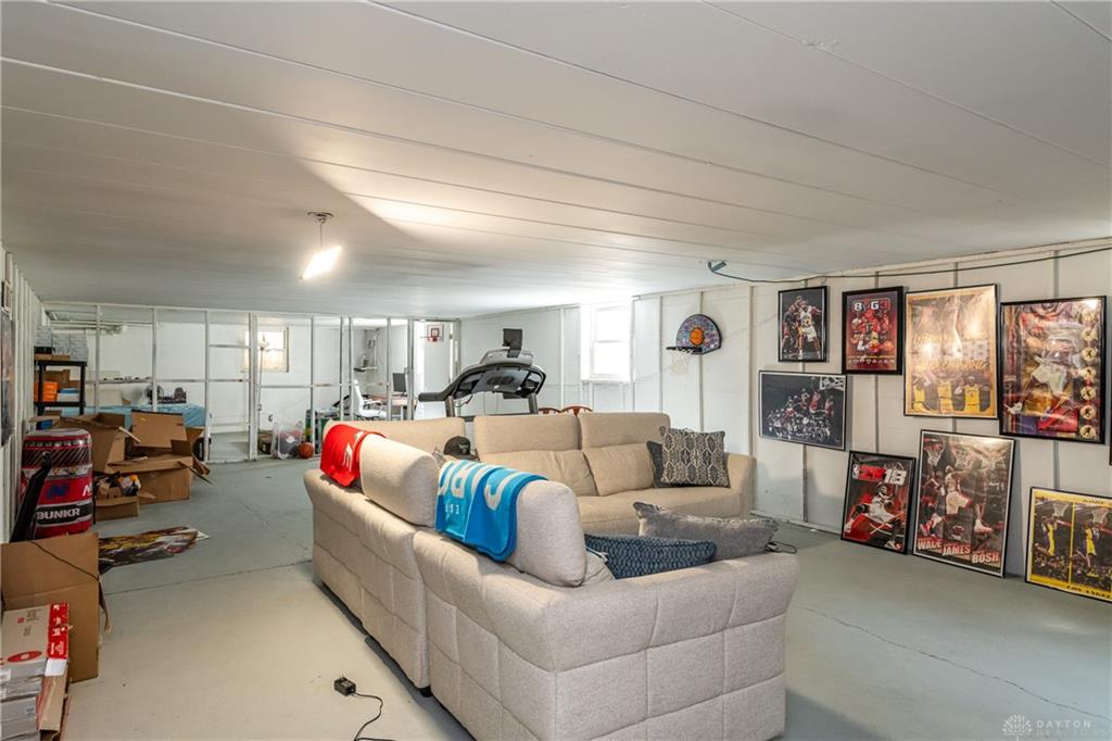 1216 S Alex Road Property Photo 32
