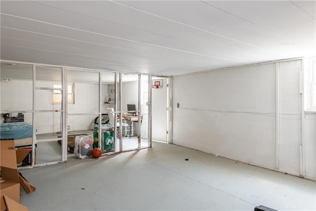 1216 S Alex Road Property Photo 34