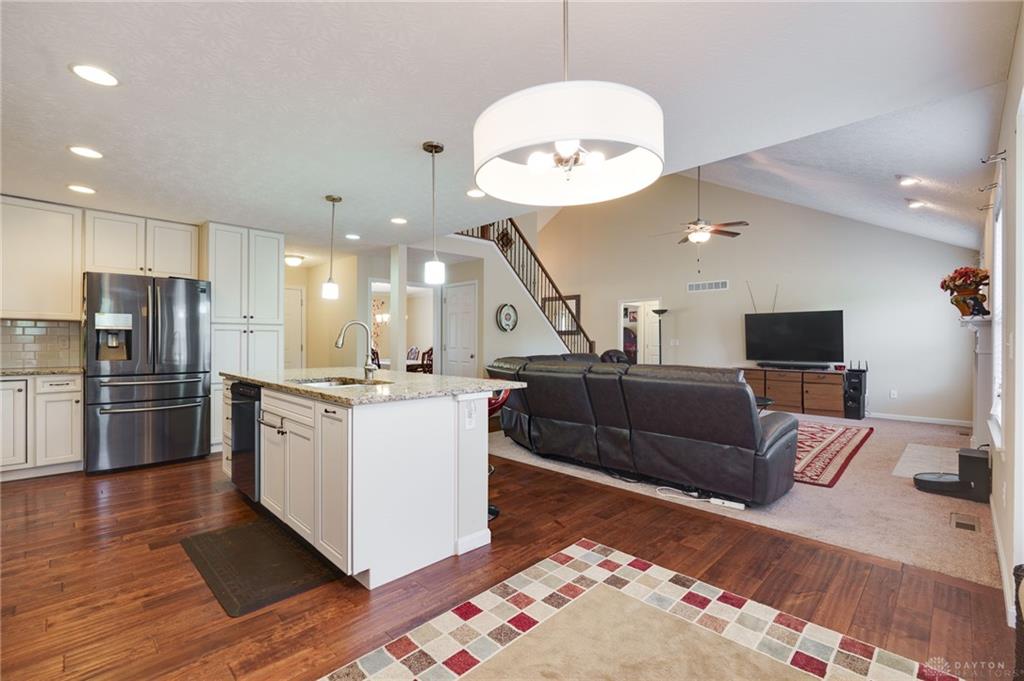 1527 Meadow View Lane Property Photo 18