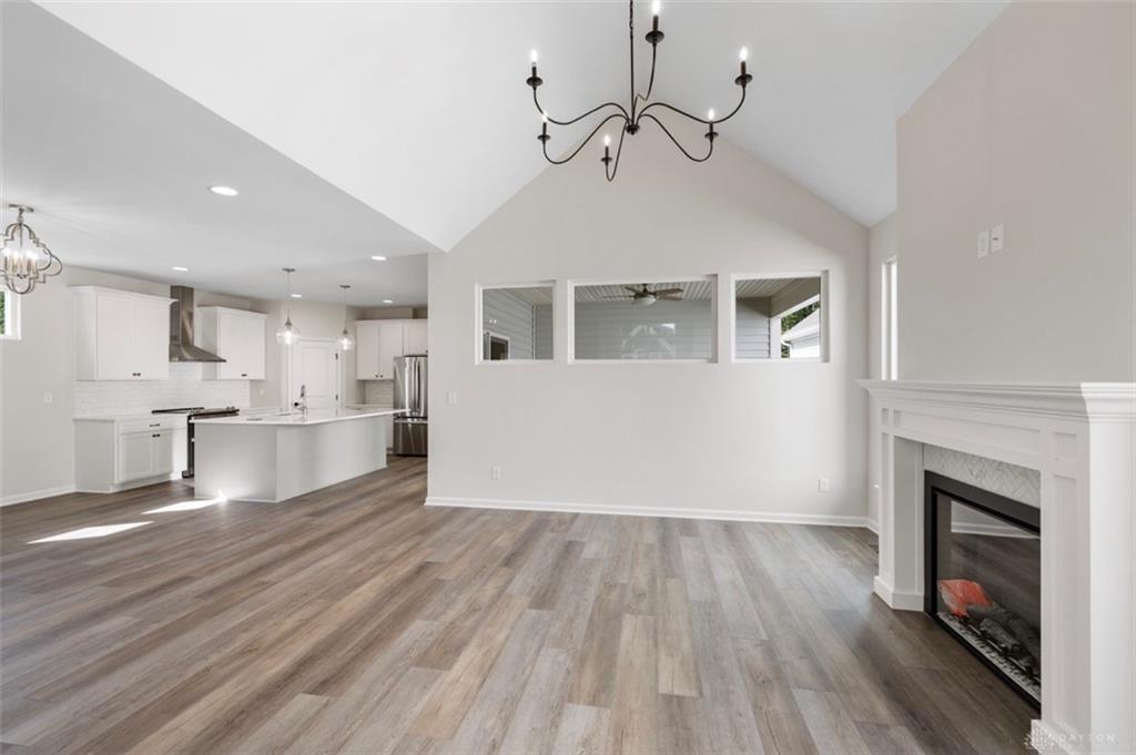 985 Larkspur Drive Property Photo 12