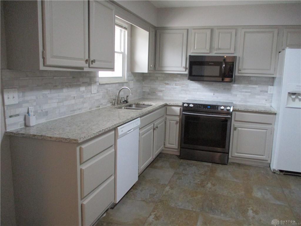 4750 Whitewood Court Property Photo 10