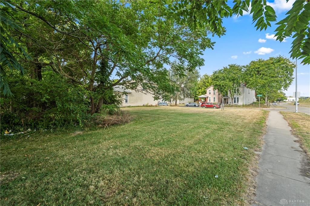 128 Hershey St Property Photo 4
