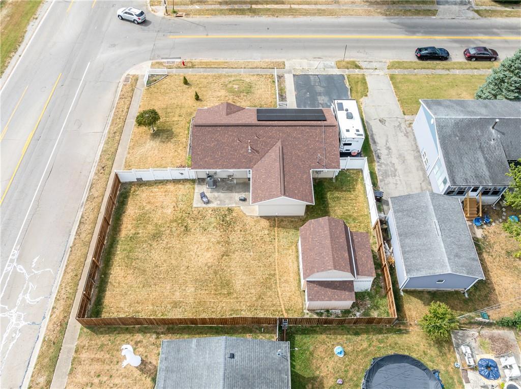 18 Stratmore Street Property Photo 30