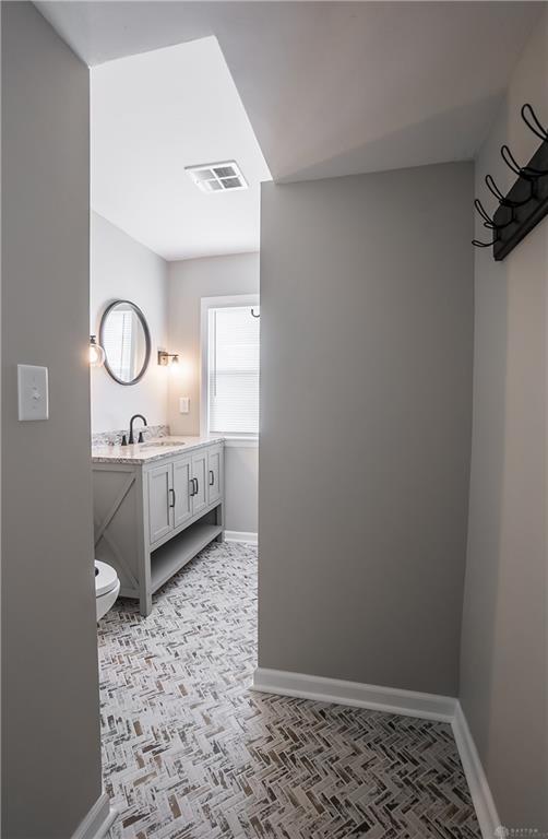 1404 Covent Road Property Photo 18