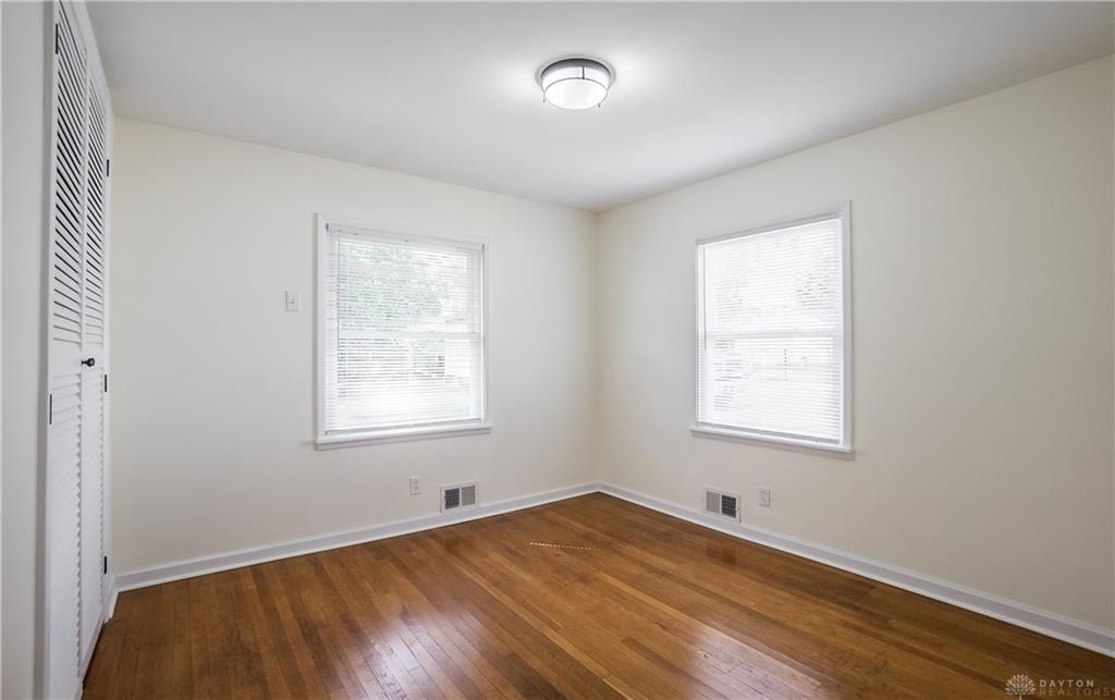 1404 Covent Road Property Photo 24