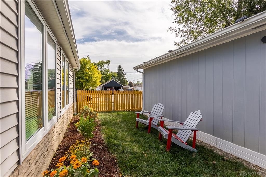 1404 Covent Road Property Photo 30