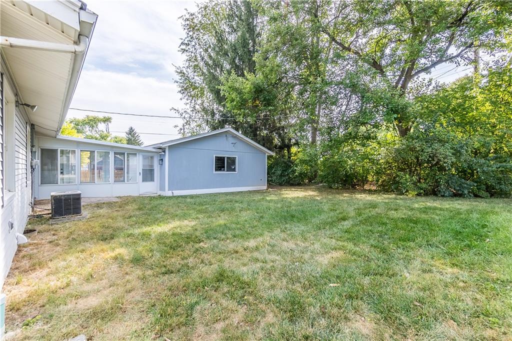 1404 Covent Road Property Photo 32