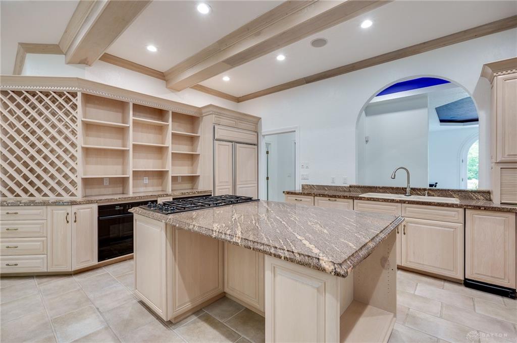 1658 W Alex Bell Road Property Photo 17
